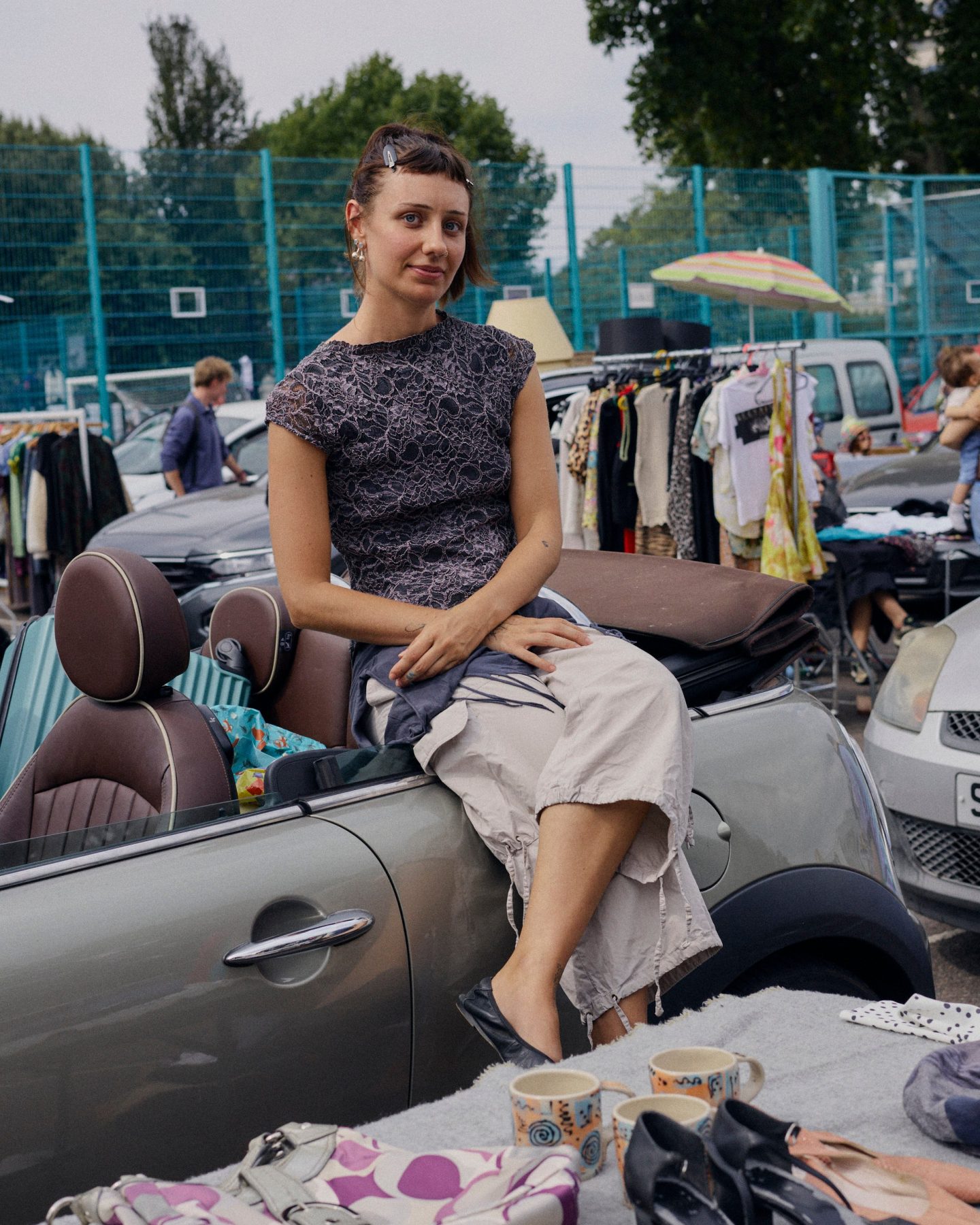 Peckham Car Boot Sale и Bumble устроили охоту за находками в Лондоне