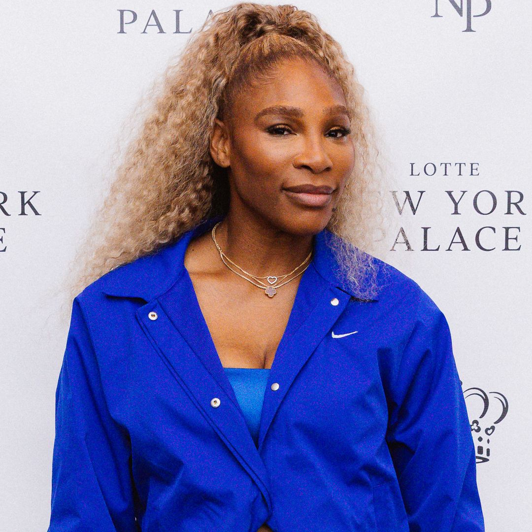 Serena Williams поддержала тренд на кобальтово-синий в образе Nike