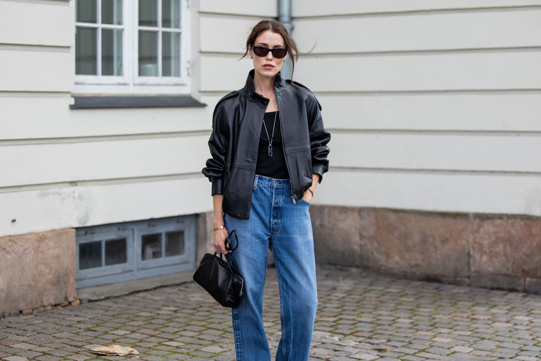 Какие туфли носить с straight-leg jeans, чтобы образ оставался свежим