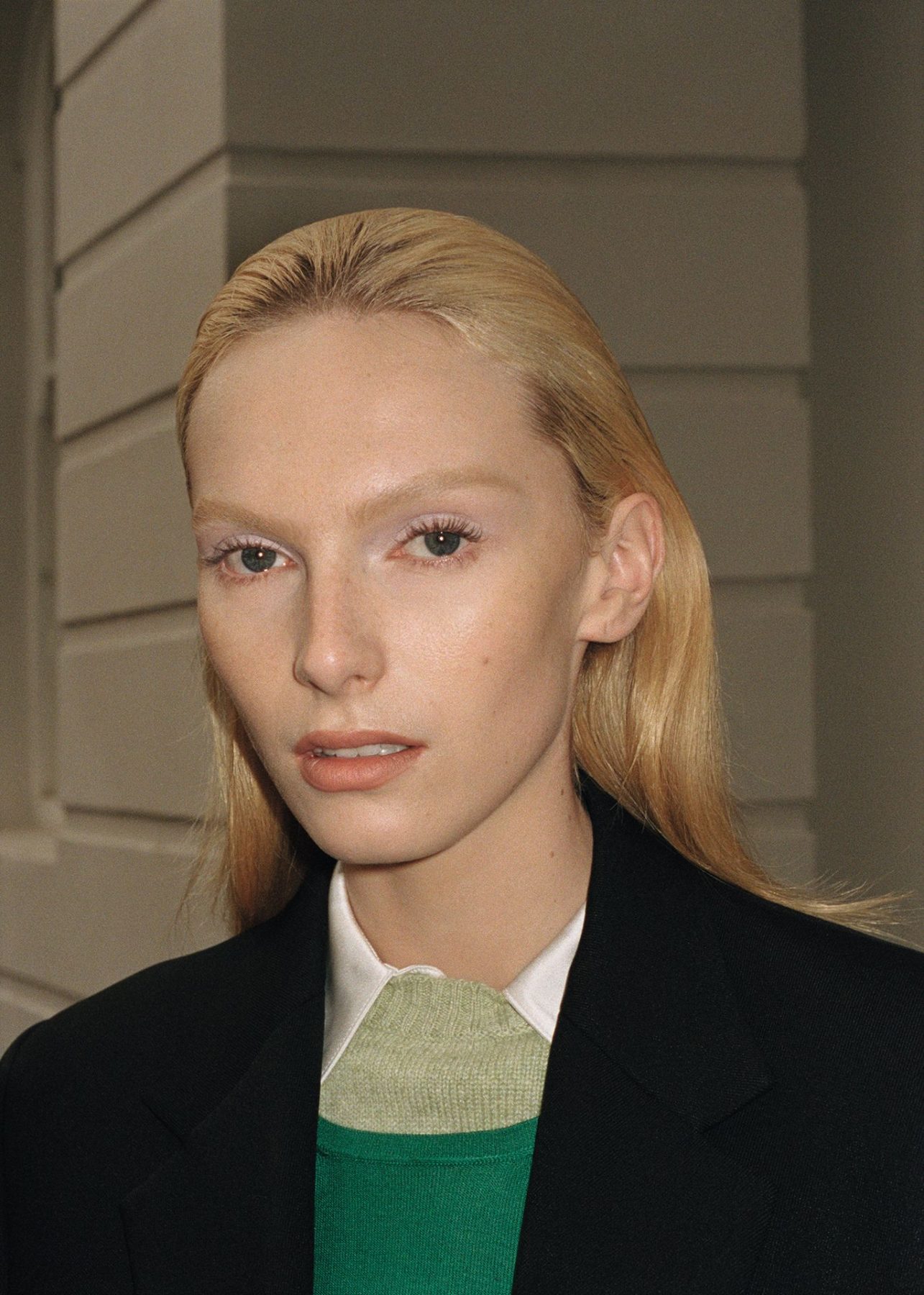 British Vogue разбирает Volufiline для впалых зон под глазами