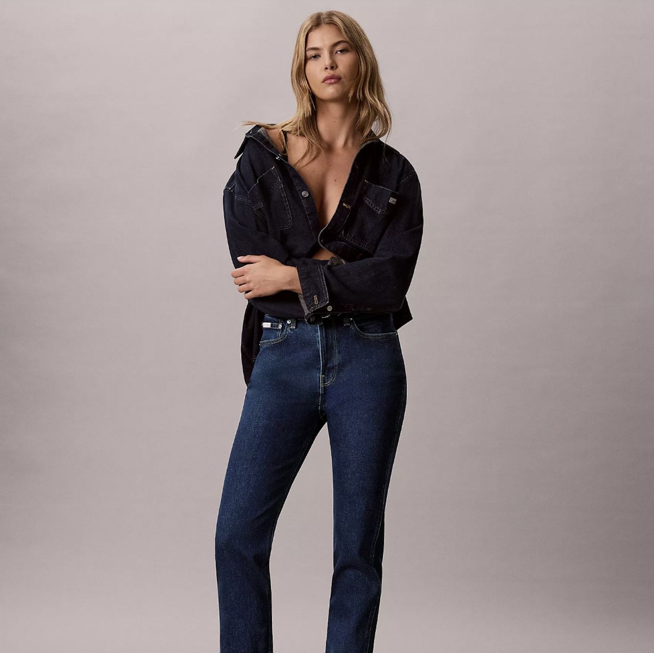 Если skinny jeans не нравятся, стоит попробовать Calvin Klein slim-fit