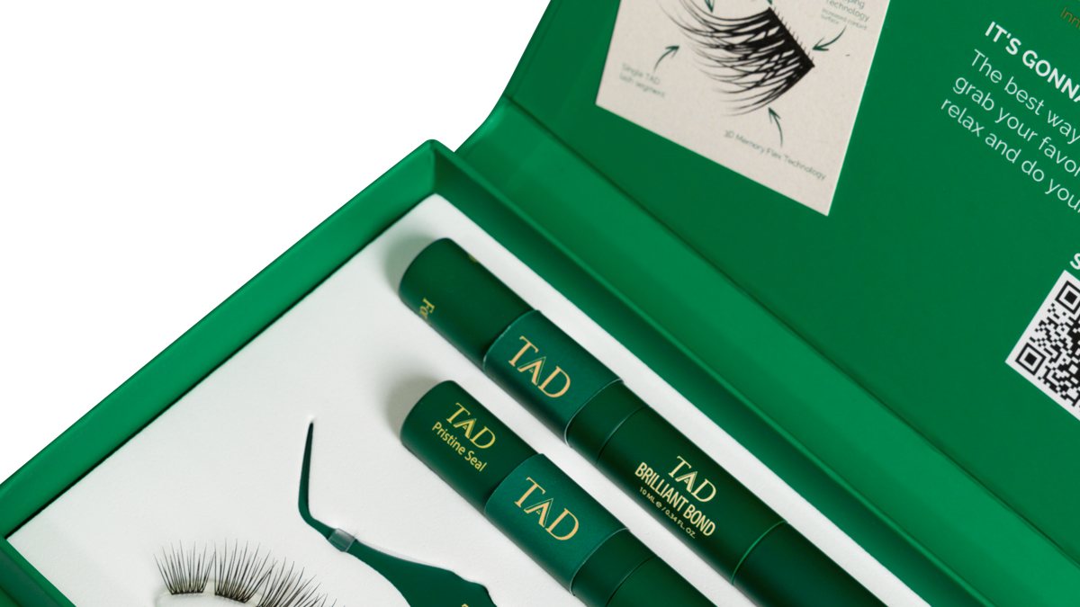 TAD Beauty делает накладные пучки ресниц на 3D-принтере