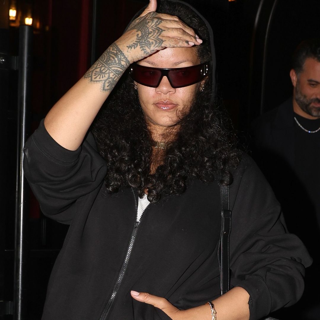 Гибридные брюки Rihanna оказались не юбкой и не джинсами