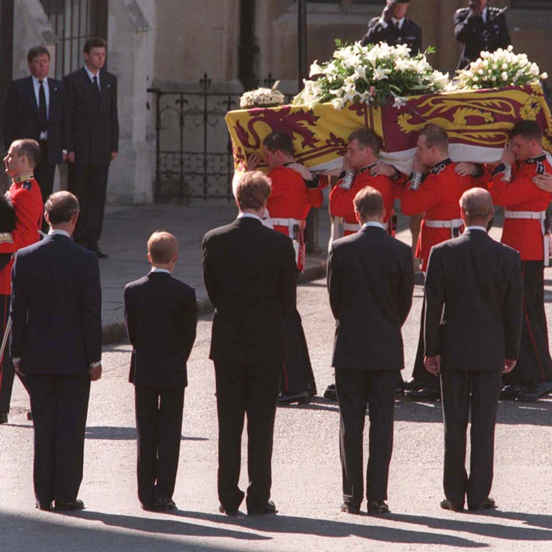 Charles Spencer рассказал о роли Prince Philip на похоронах Princess Diana