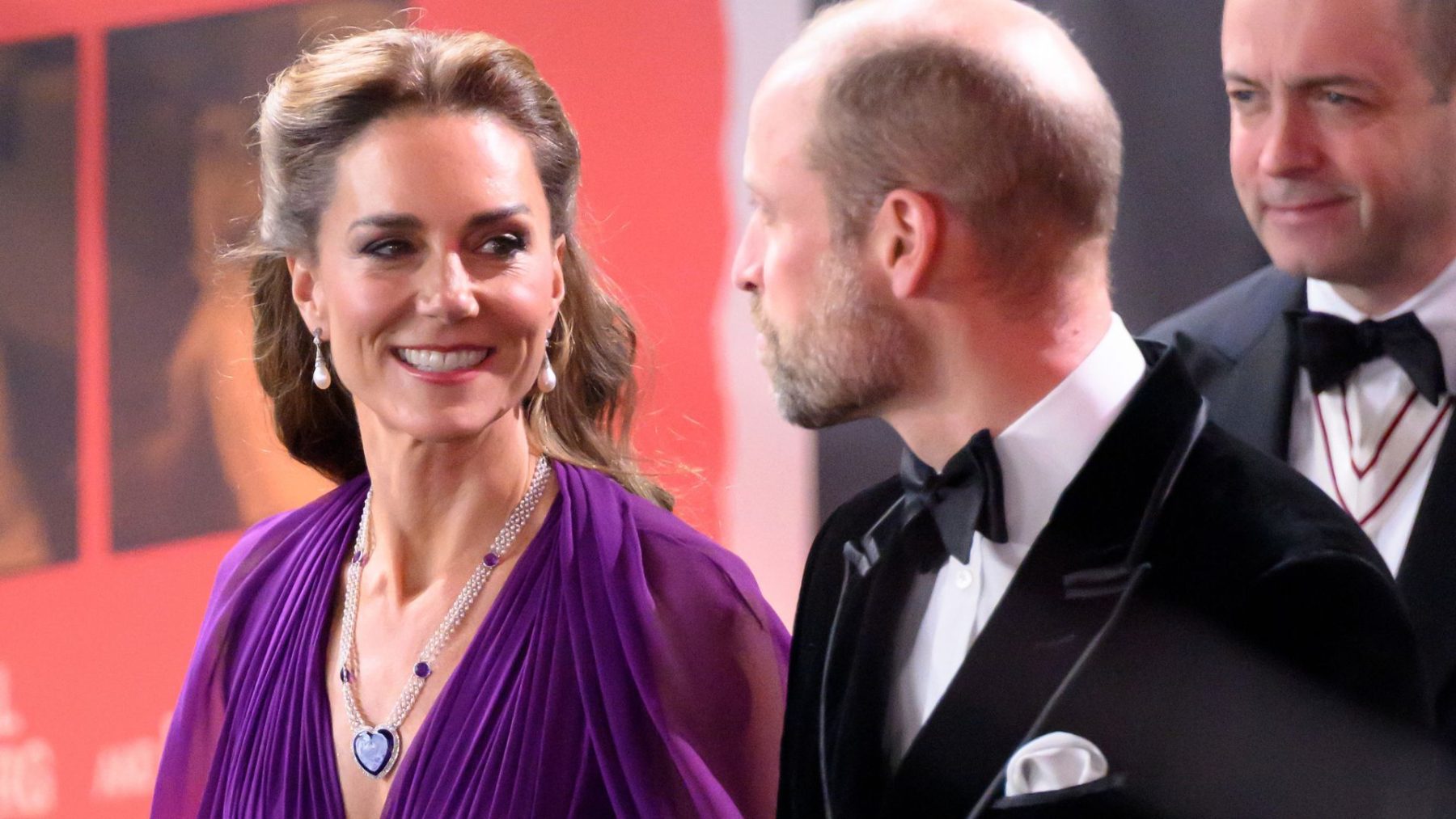 Kate Middleton поддержала спорный фиолетовый тренд сезона