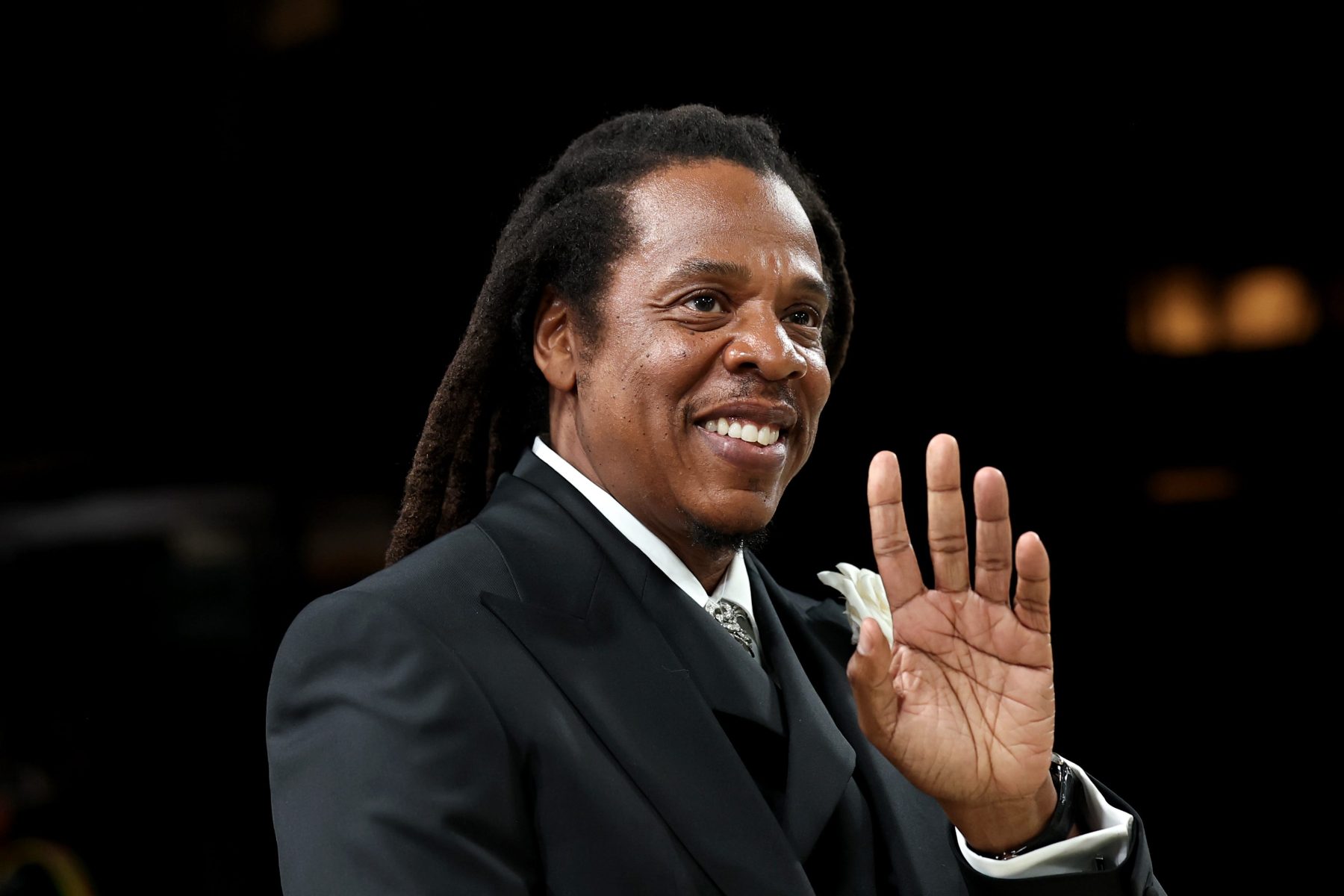 Как посмотреть документальный сериал Jay-Z Jaÿ-Z in 8