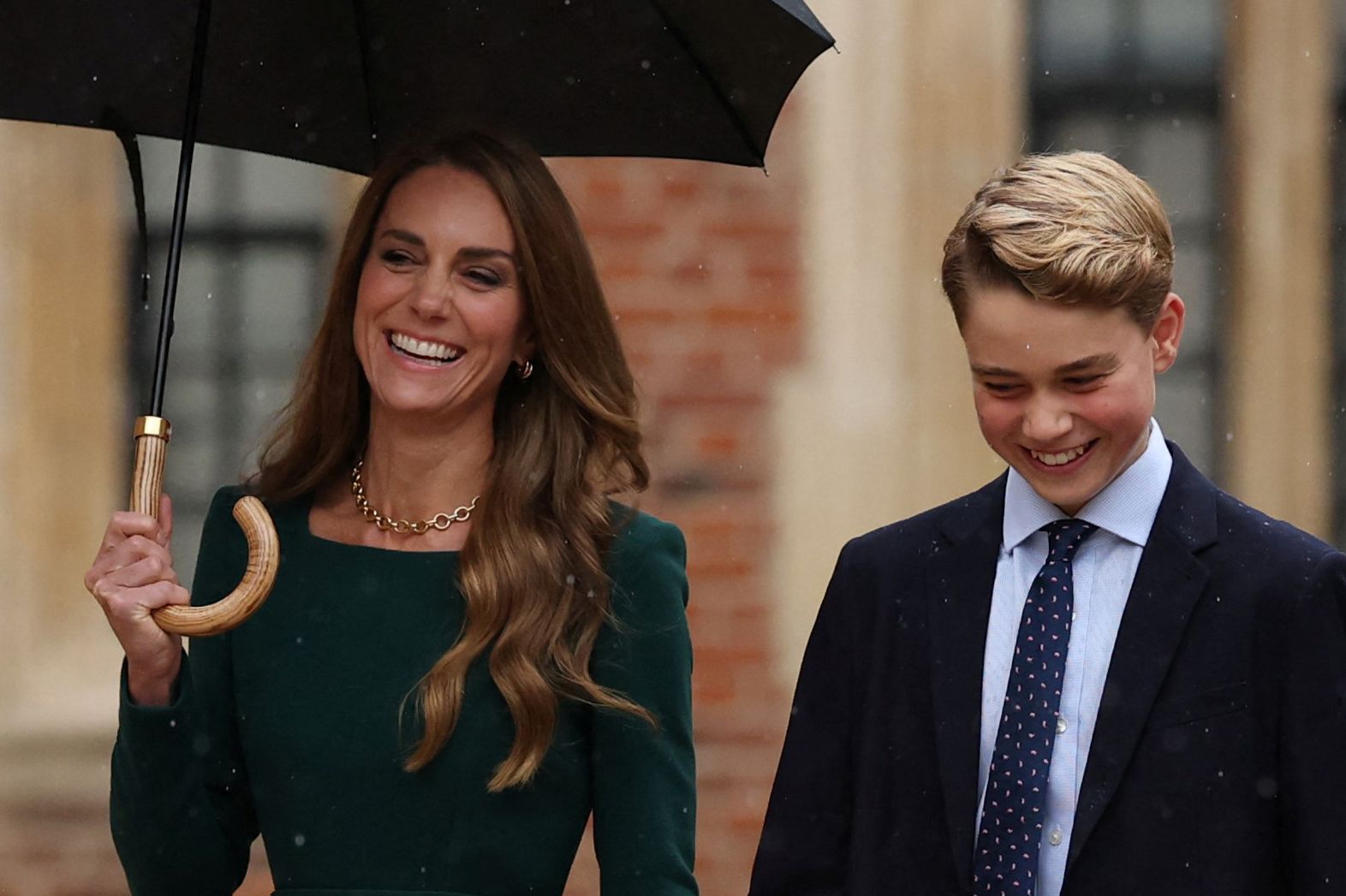 Kate Middleton объединила три осенних тренда в одном платье