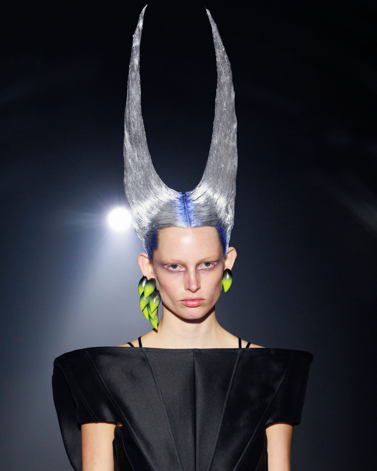 В London Fashion Week снова обсуждают вопрос о McQueen