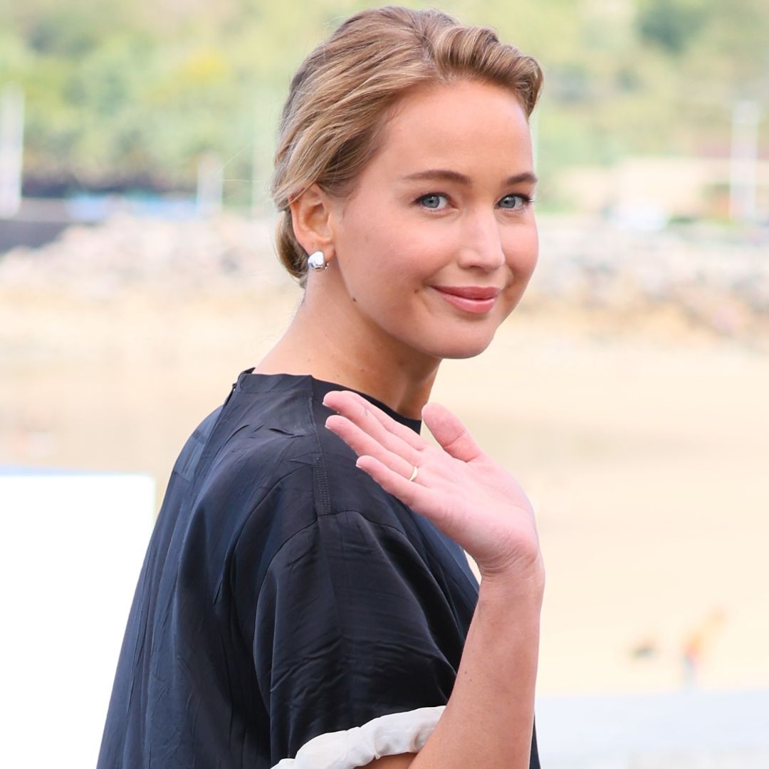 Jennifer Lawrence показала лодочные туфли, которые подходят и для осени