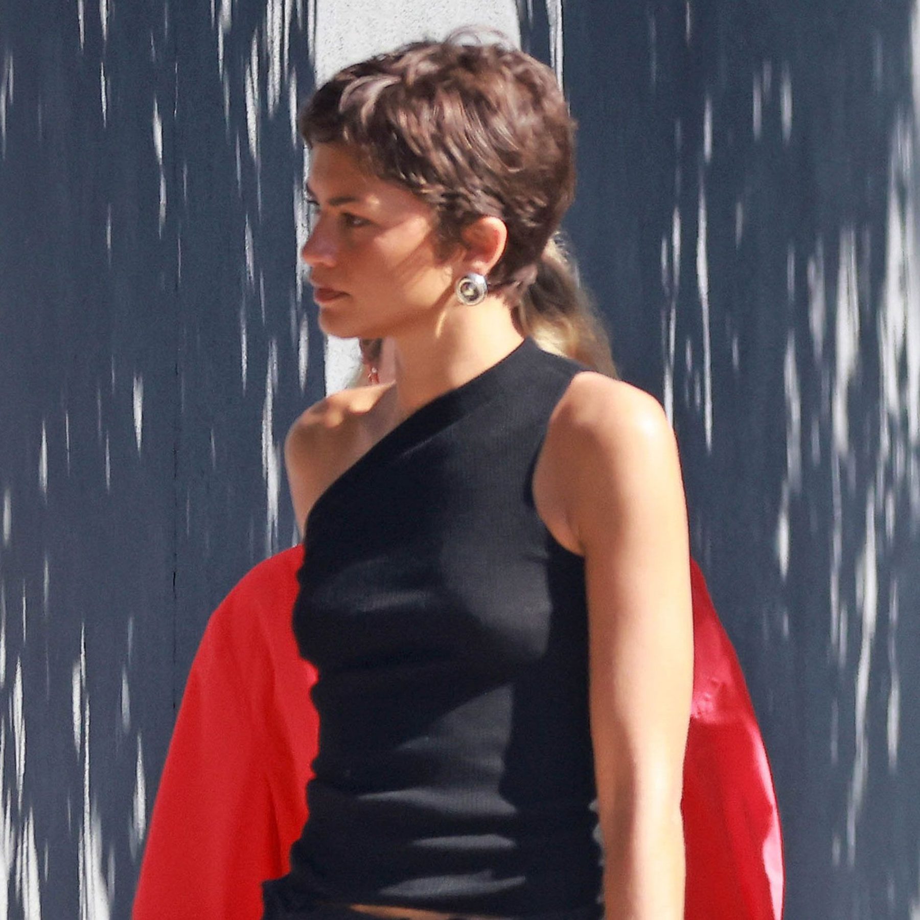 Zendaya и FKA Twigs выбрали самый крутой тренд осенних сапог