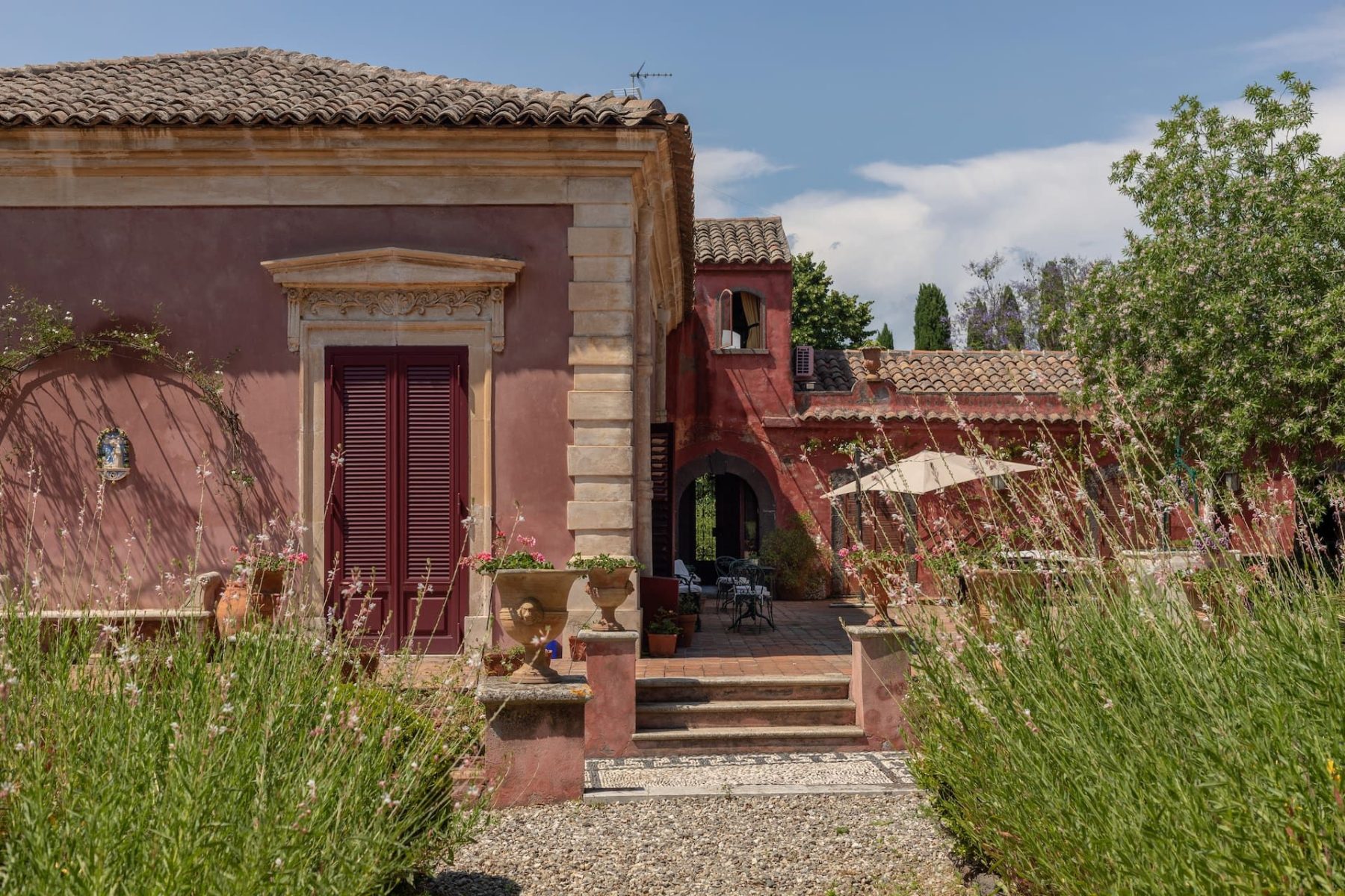 22 лучших Airbnb на Sicily — от исторических вилл до крыш у моря