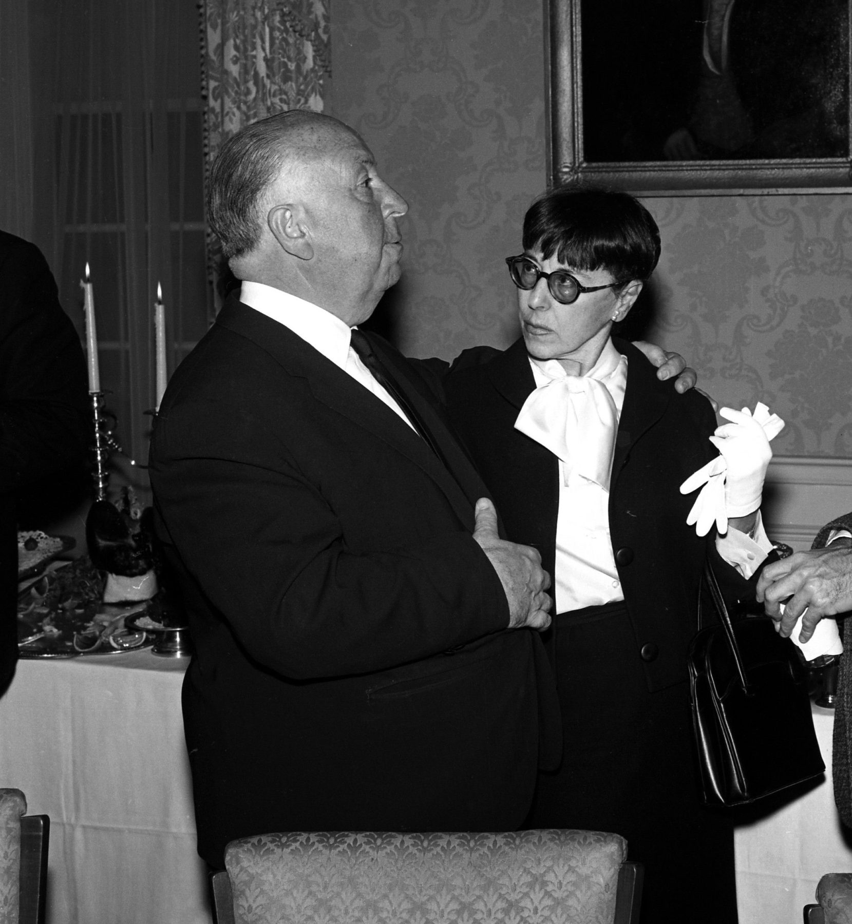 Почему первый фильм Hitchcock с Edith Head стал легендой