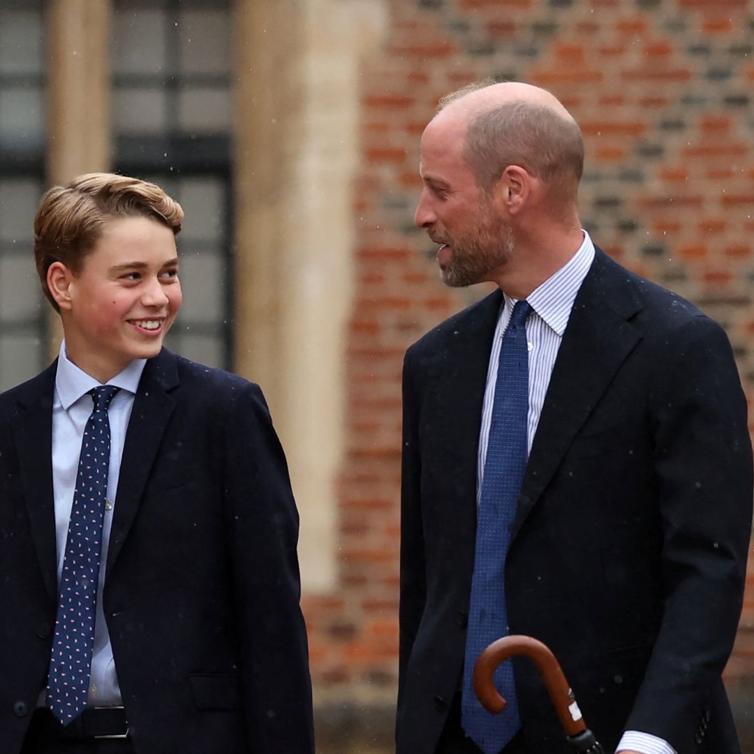 Prince George посмеялся над неловкой сценой с зонтом Prince William в Eton