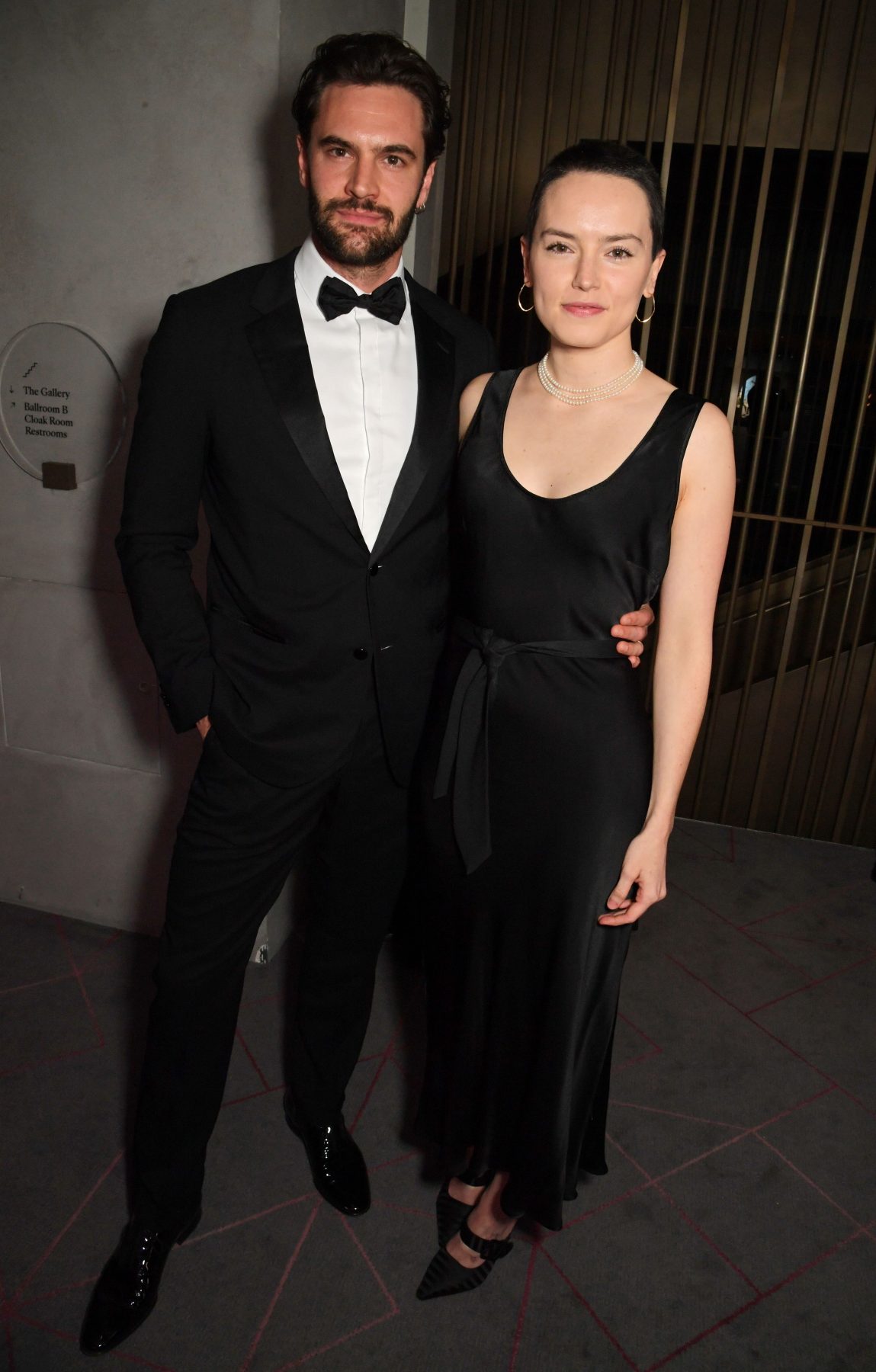 Tom Bateman и Daisy Ridley сохраняют свою историю отношений в тайне