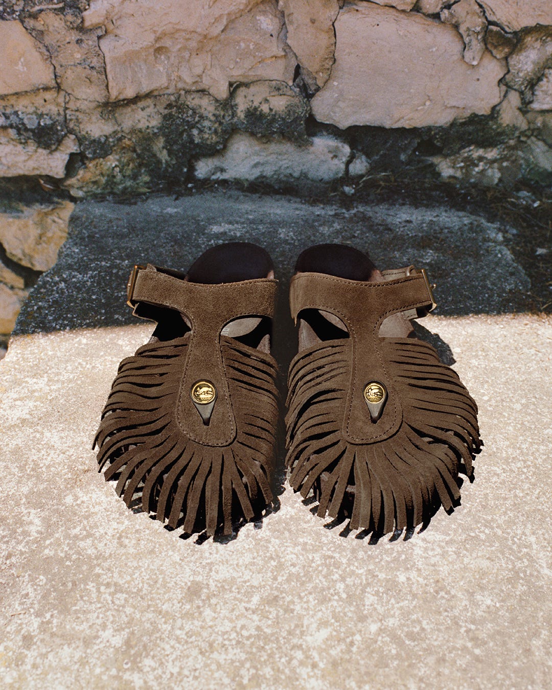 Birkenstock и Etro представили бохо-коллекцию