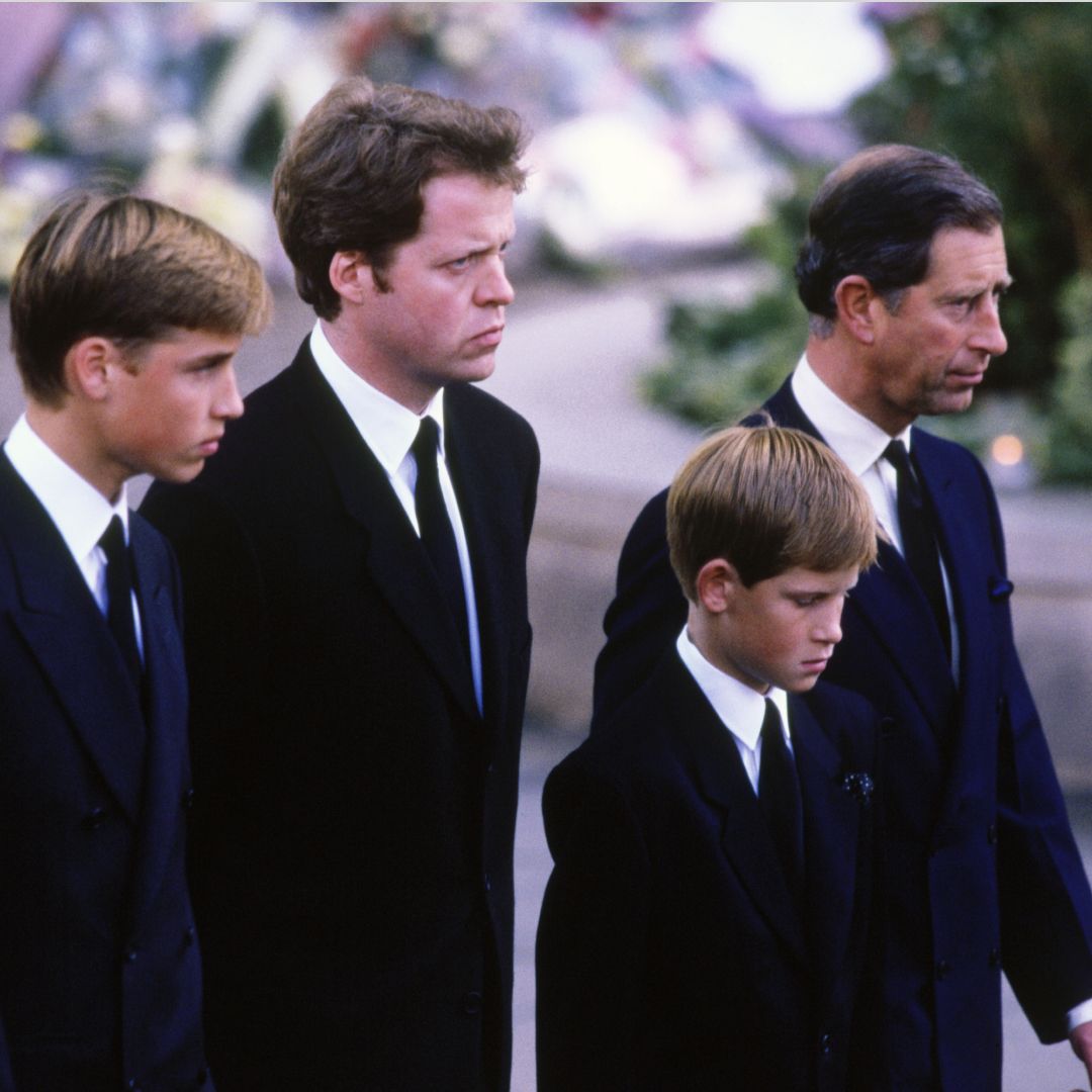 Король Charles пришёл в ярость из-за слов Earl Spencer о смерти Diana