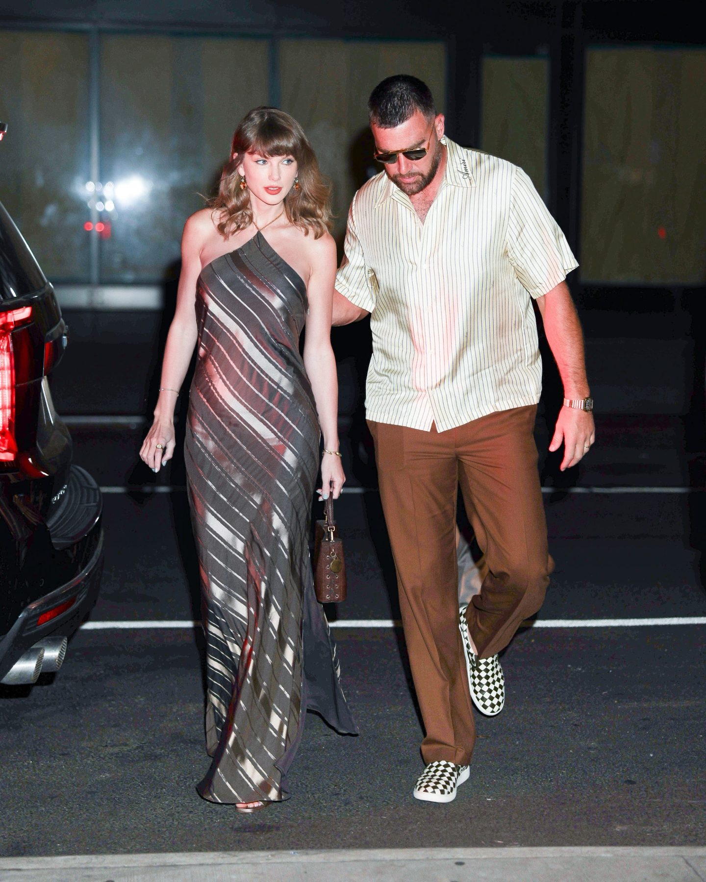 Taylor Swift тонко намекнула на дебютную эру на свидании с Travis Kelce