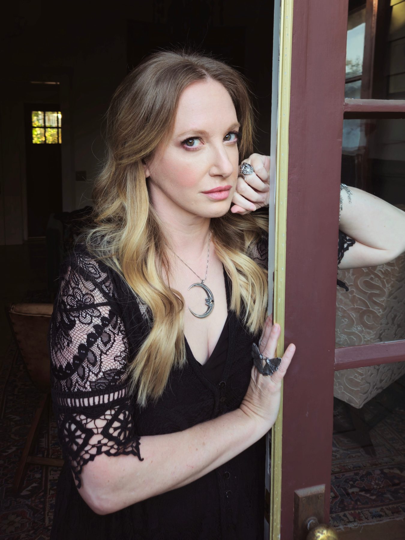 Leigh Bardugo завершает эпоху с Dead Beat