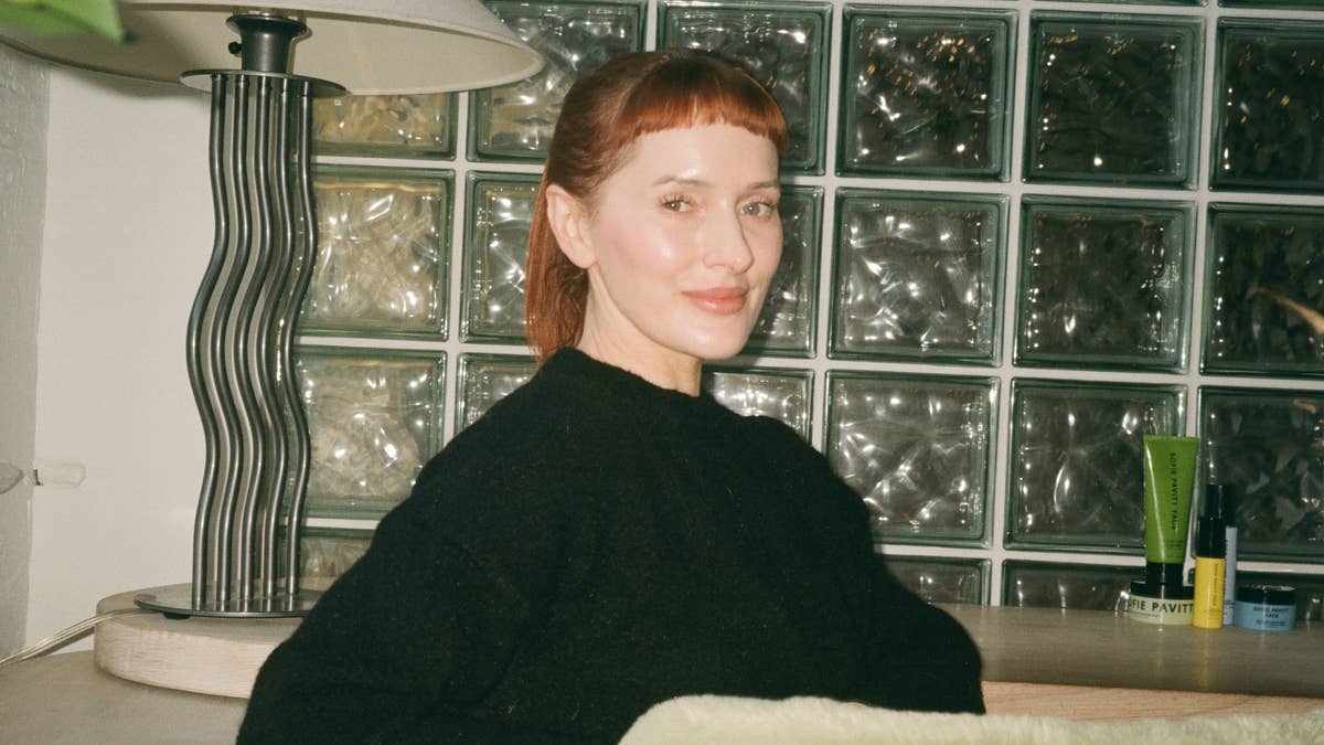 Sofie Pavitt назвала один популярный бьюти-тренд грабежом