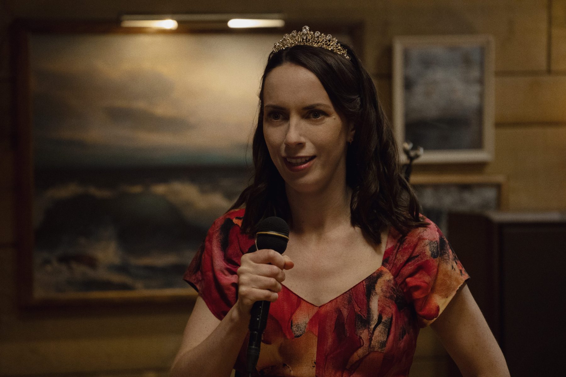 Widow’s Bay получил второй сезон после триумфа на Emmy