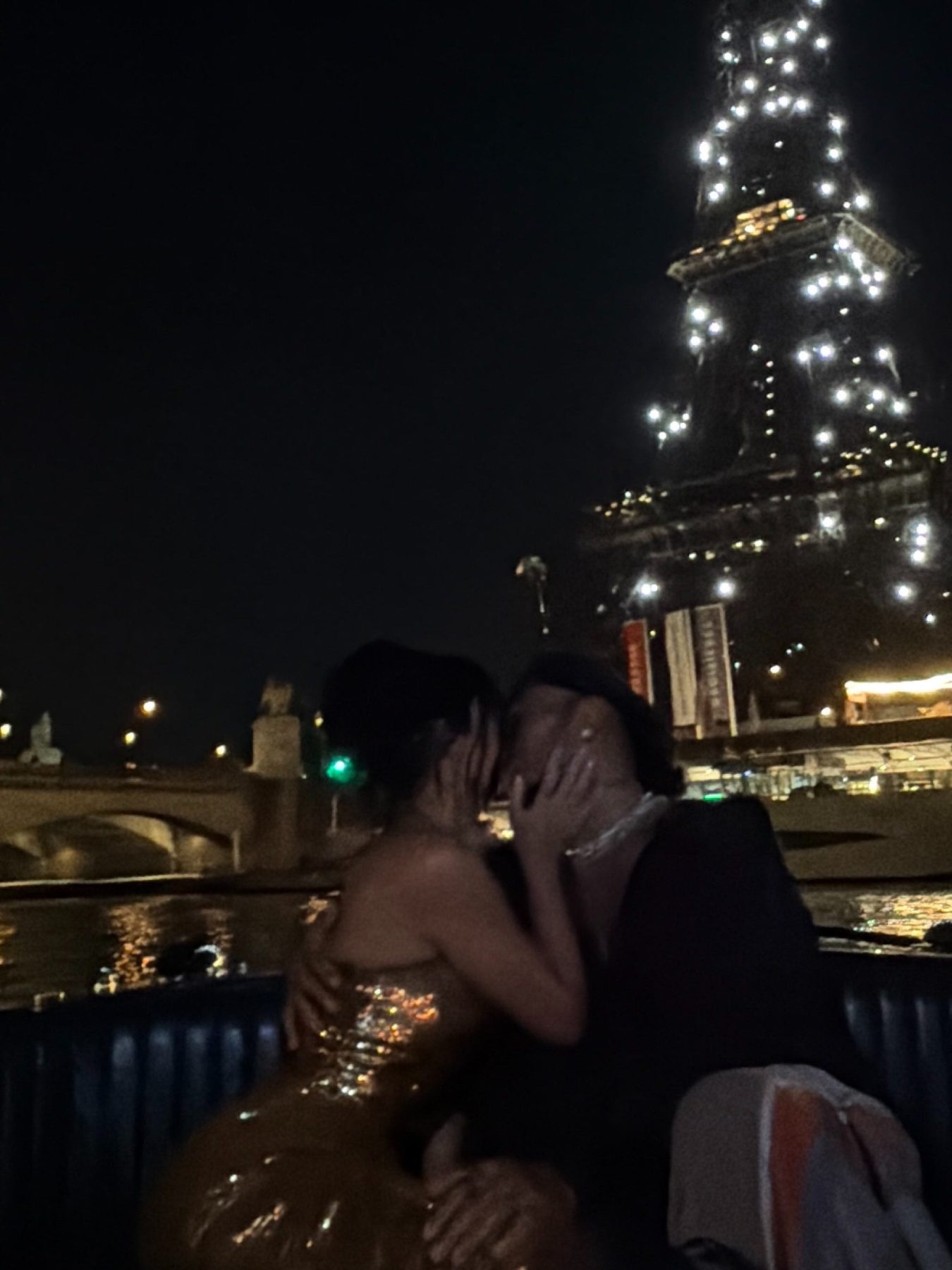 Kim Kardashian и Lewis Hamilton показали новые фото из Парижа