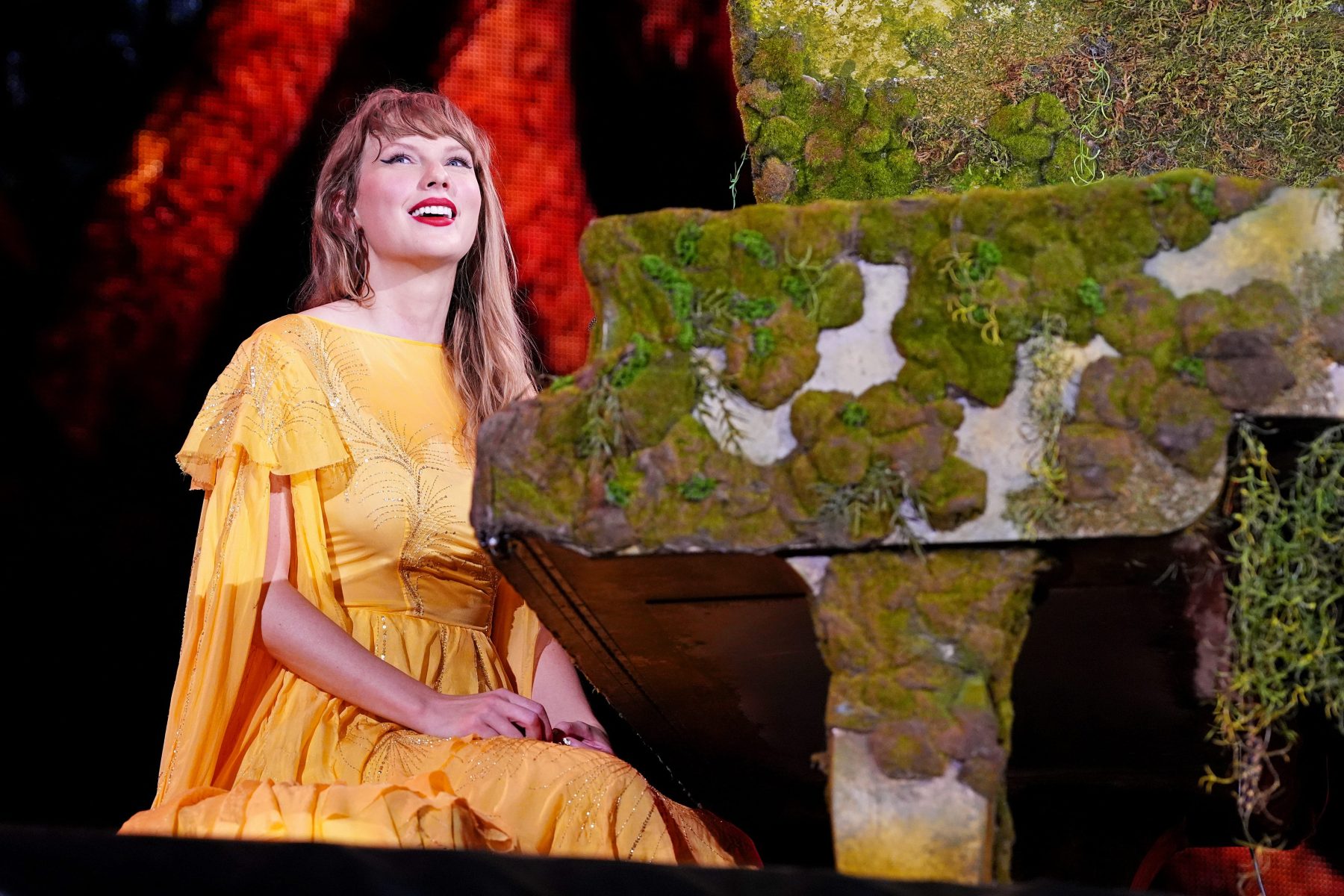 Taylor Swift рассказала, как писала песню для Toy Story 5
