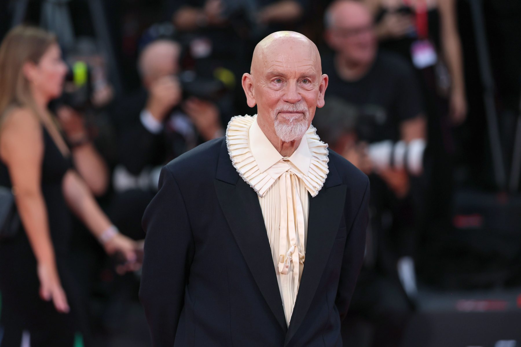 John Malkovich стал королем стиля на Venice Film Festival