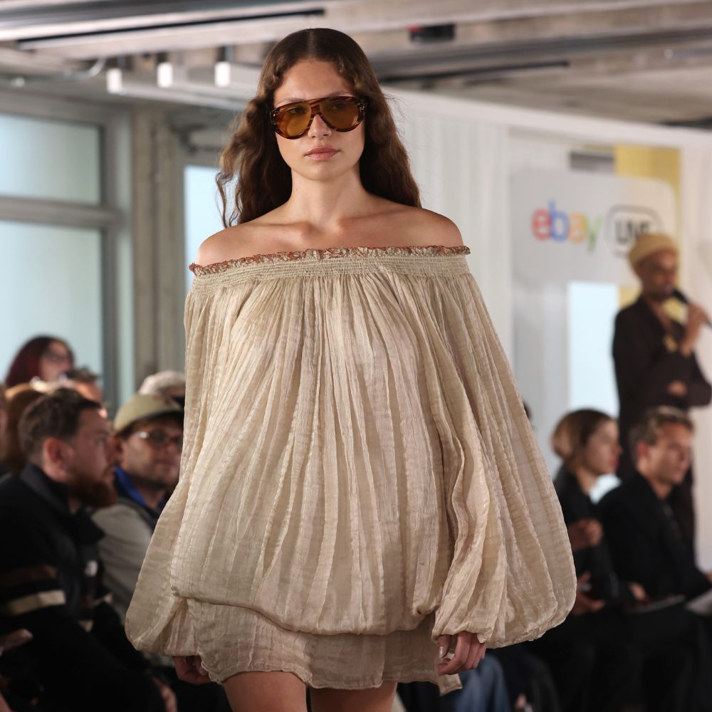 Daisy Edgar-Jones выставила гардероб на торги в Endless Runway от eBay