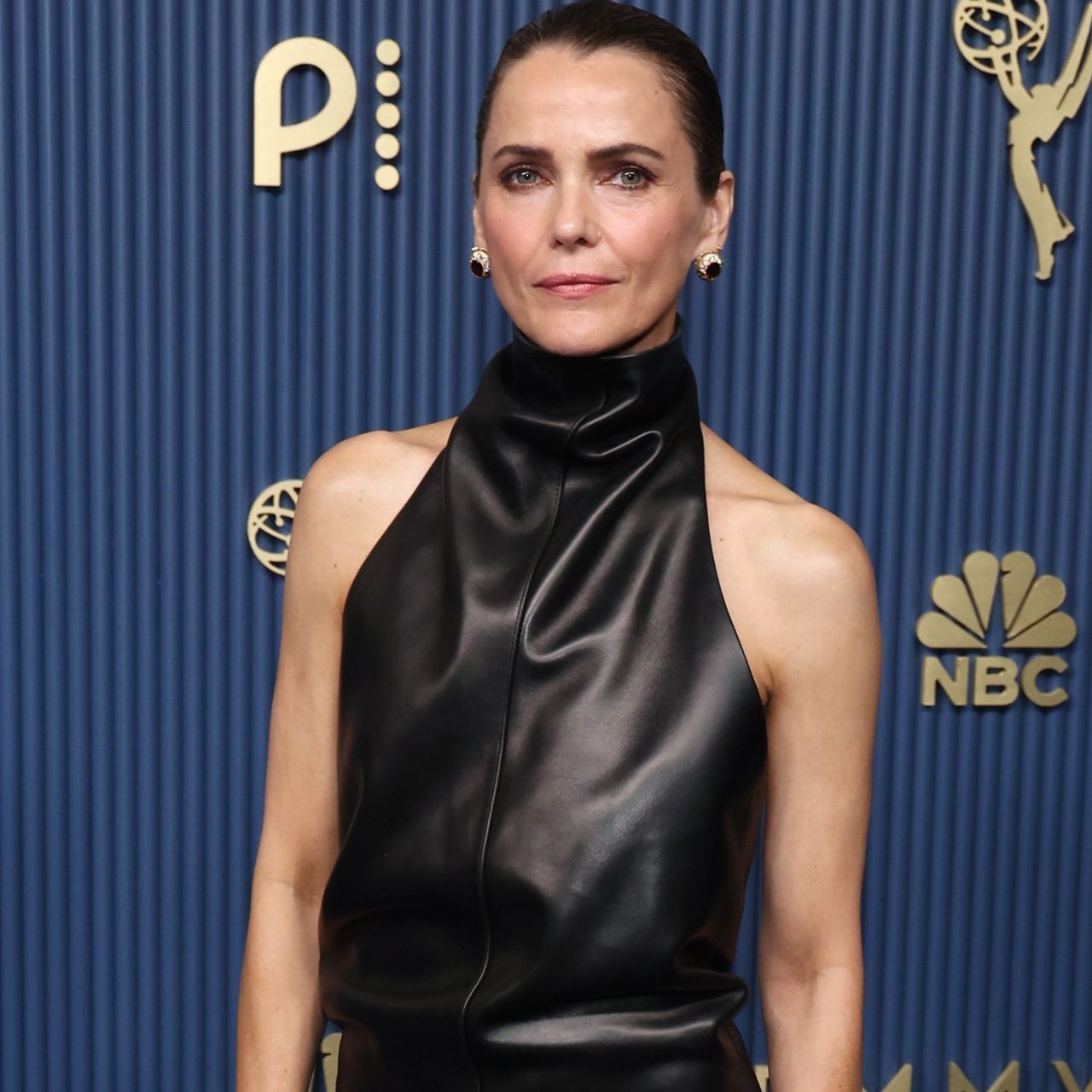 Keri Russell вышла в смелом платье Khaite на Emmy 2026