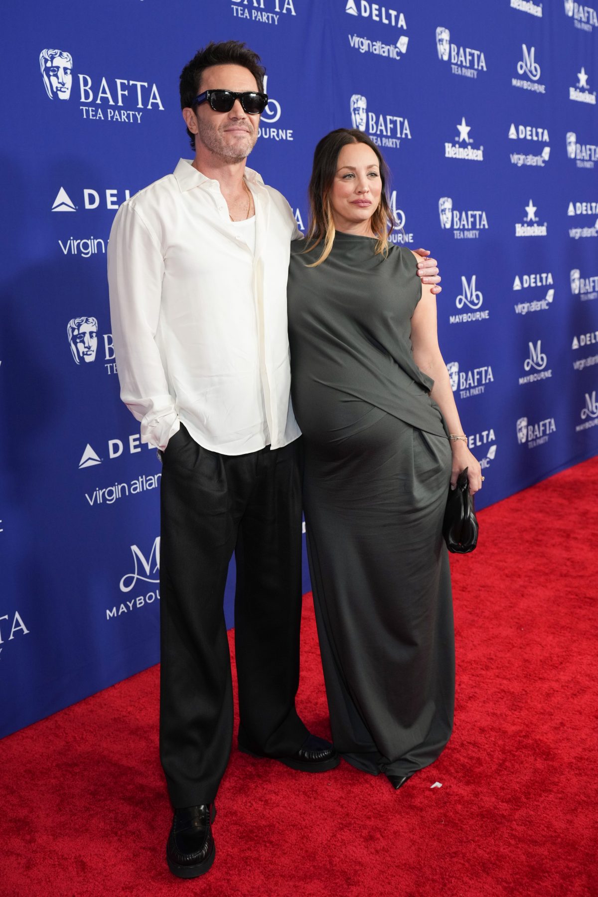 Все о женихе Kaley Cuoco, Tom Pelphrey