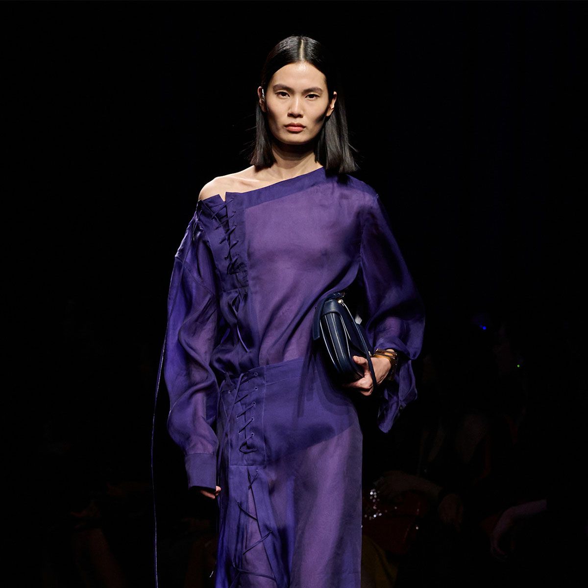 Royal purple стал главным цветом it-girl в 2026 году