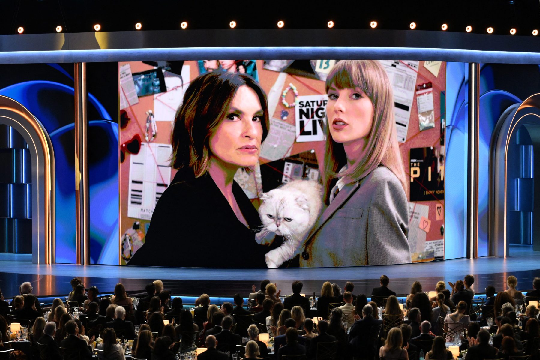 Камео Taylor Swift на Emmy стало полем для пасхалок