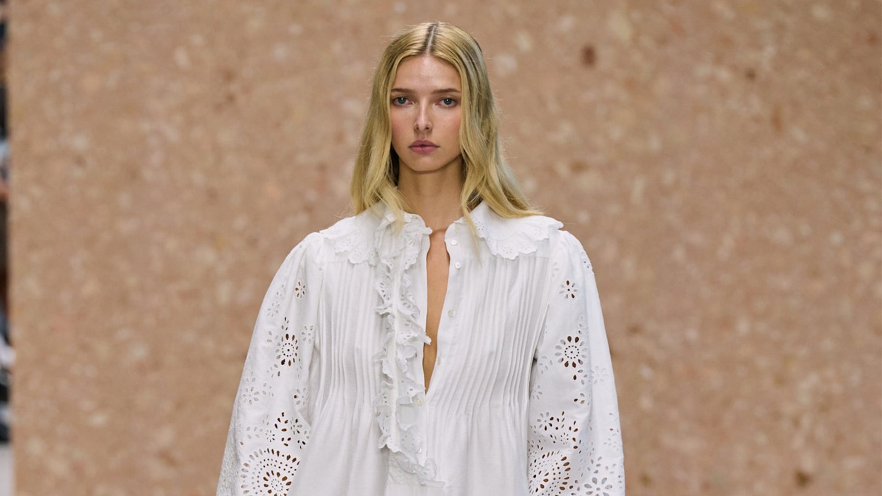 Apple Martin дебютировала на подиуме на показе Chloé в Париже