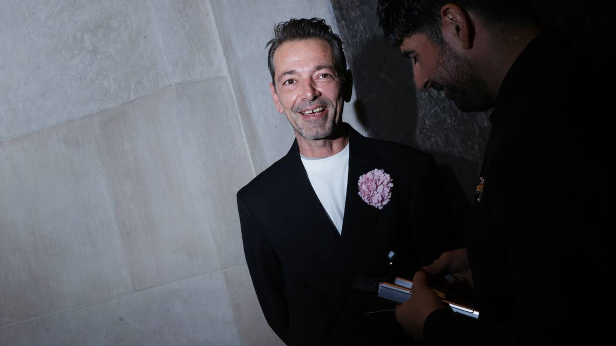 Pieter Mulier покажет дебютную коллекцию для Versace в январе