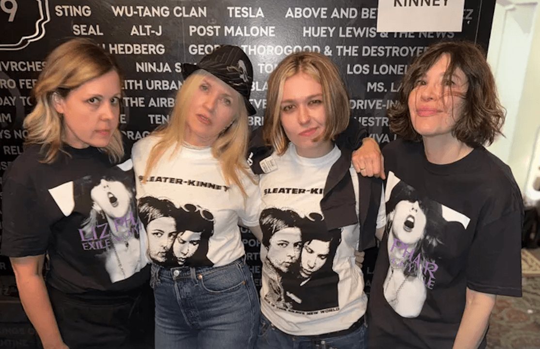 Liz Phair отправилась в тур с Sleater-Kinney