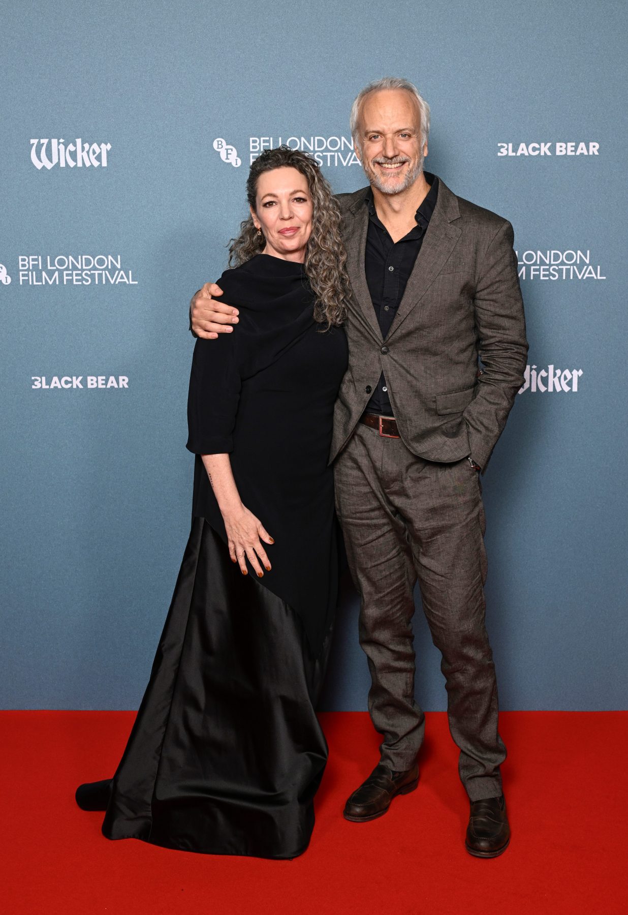 Кто такой муж Olivia Colman, Ed Sinclair