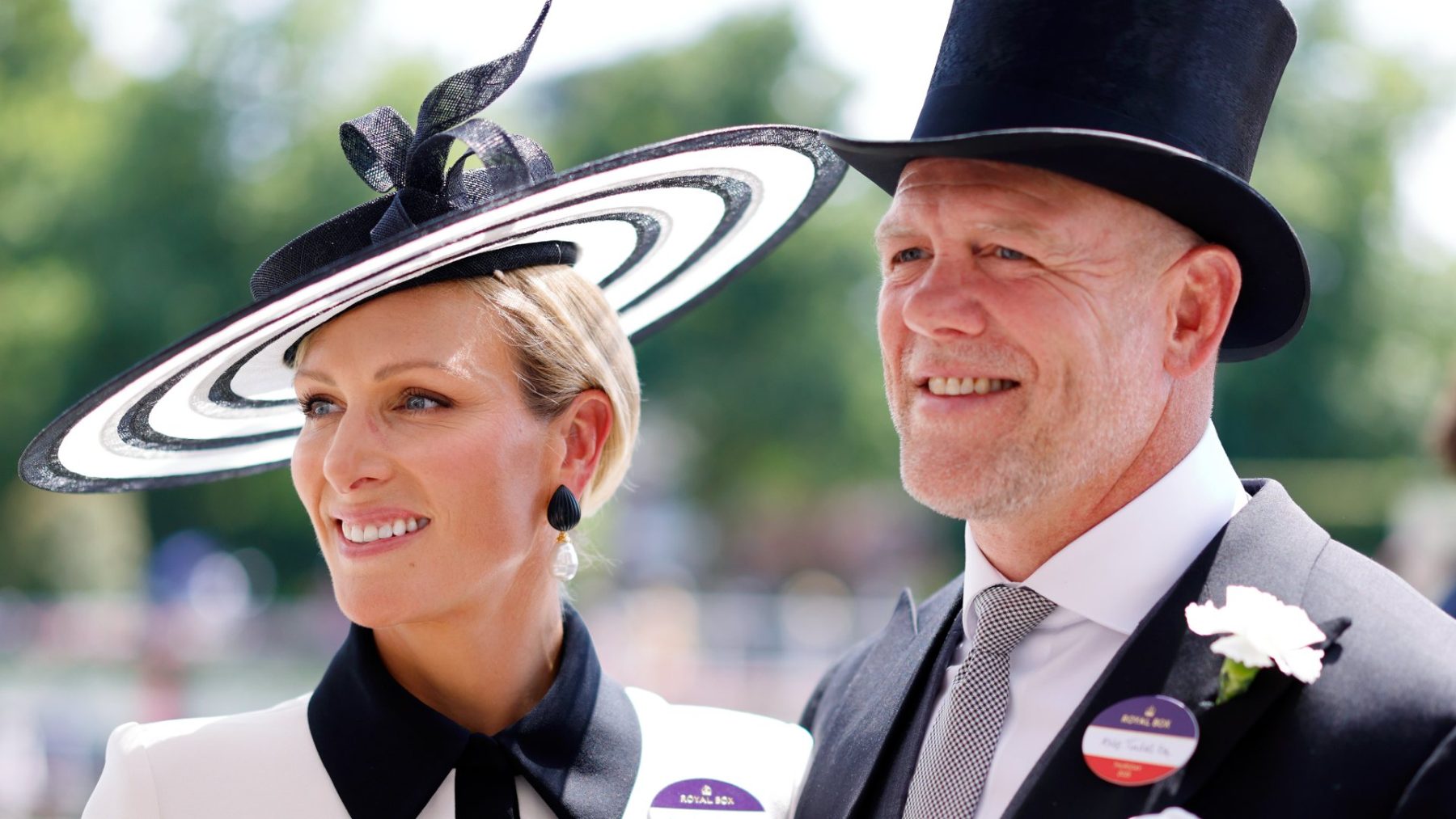 Zara Tindall освоила королевский баланс, считает royal editor