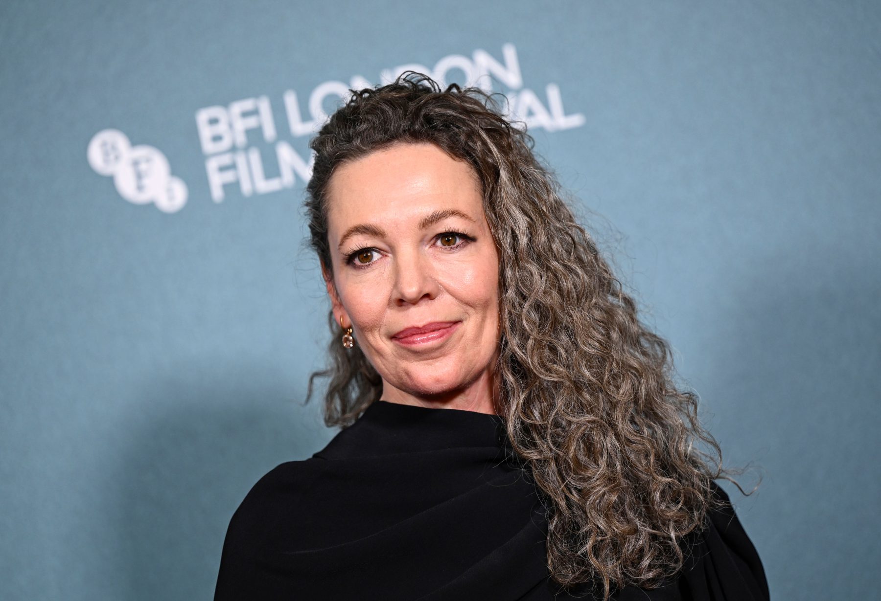 Hairstylist Olivia Colman раскрыл секрет ее «wicker» кудрей