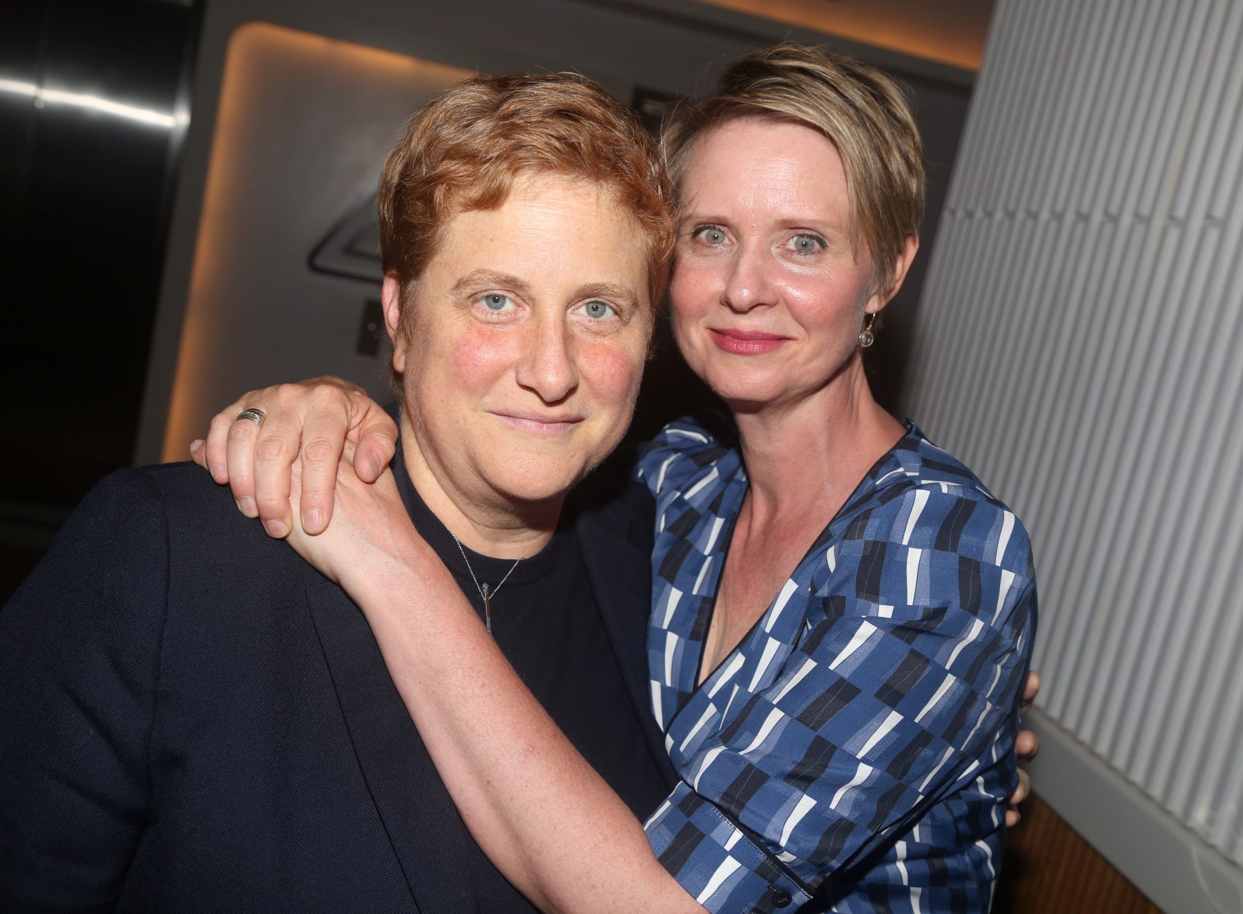Кто такая Christine Marinoni, жена Cynthia Nixon
