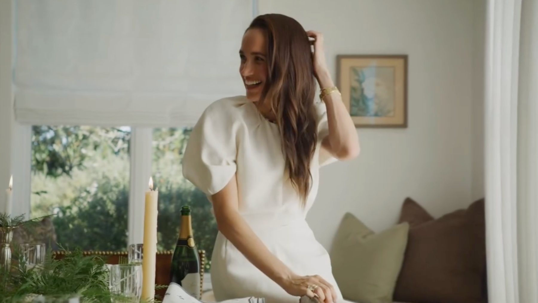 Meghan Markle показала два праздничных образа от Khaite