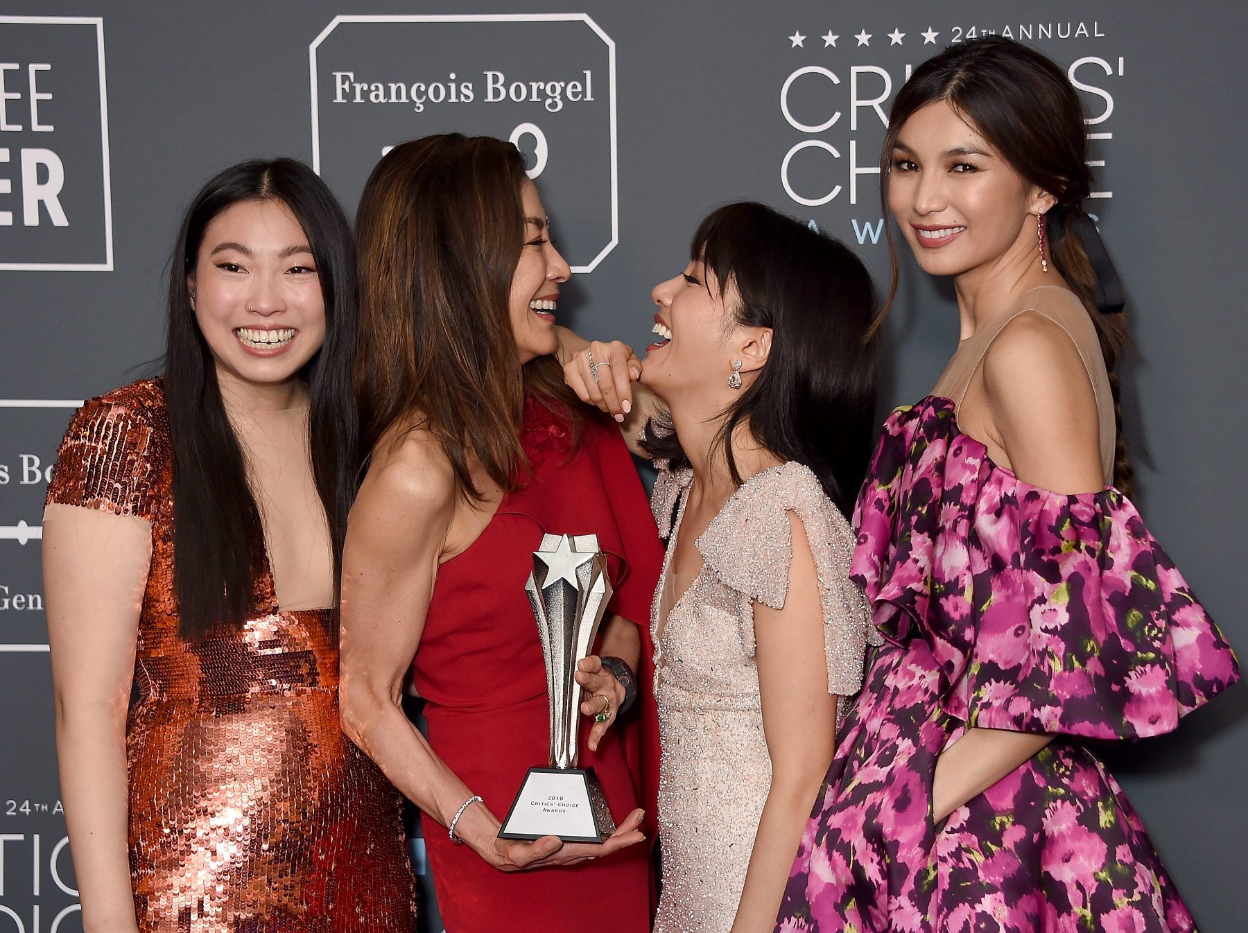 Сериал по Crazy Rich Asians получил продолжение на HBO