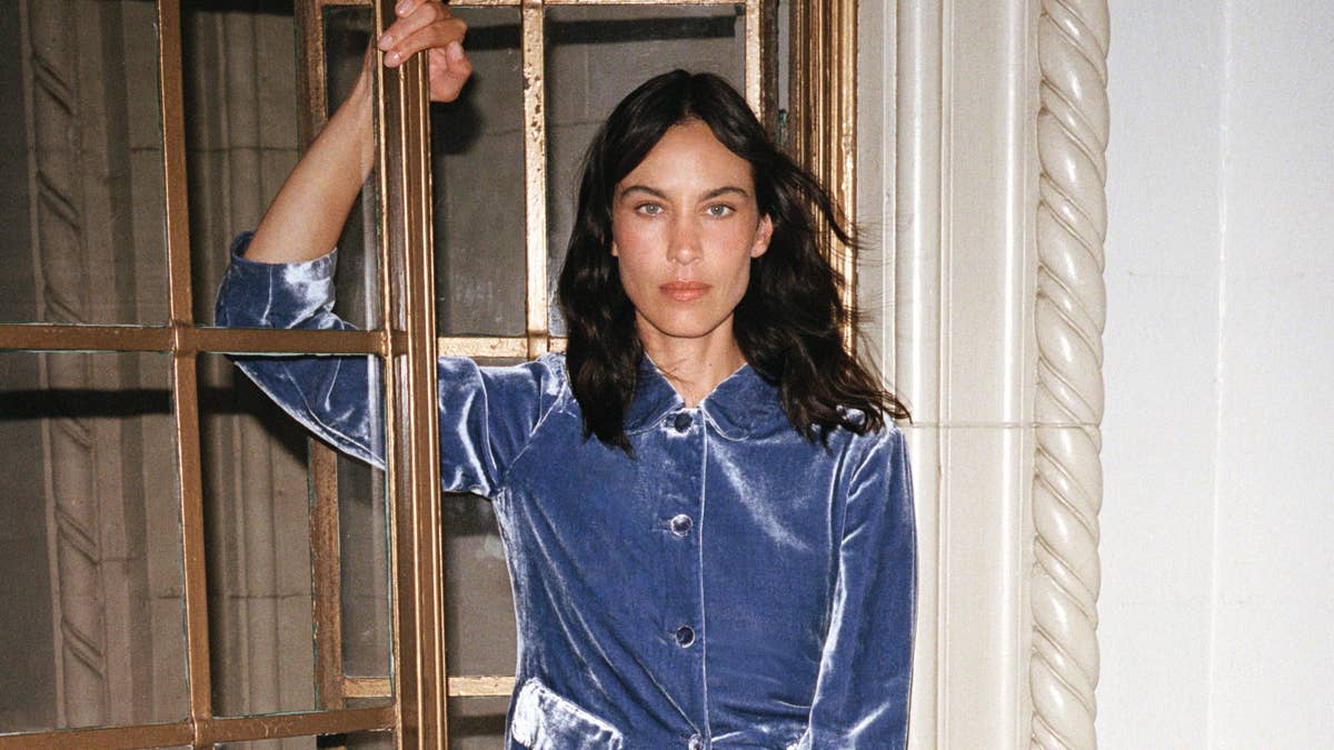 Fashionista показала новые коллаборации Reformation, Pandora и Dedcool